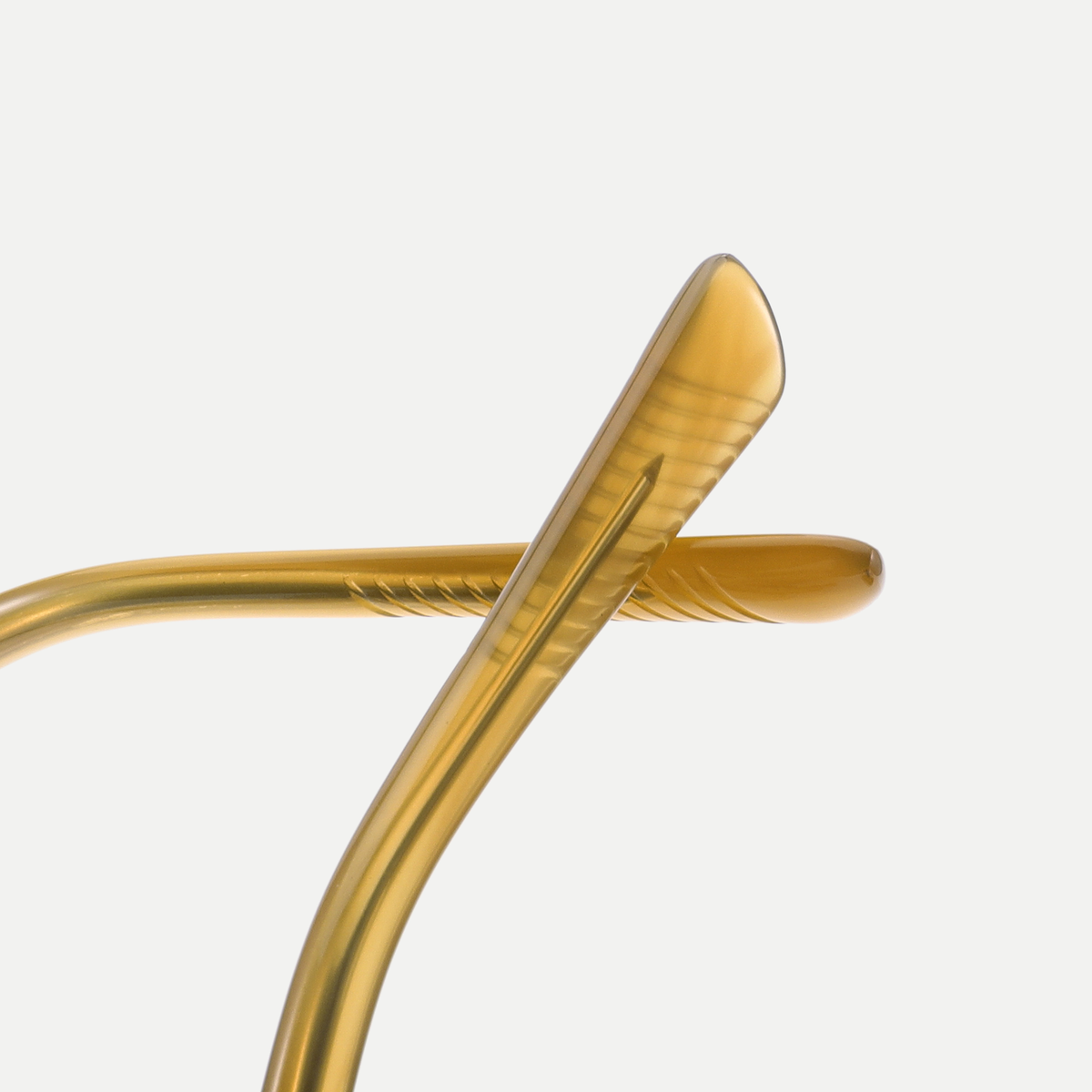 Dahlia honey amber fade / yellow sunglasses, frame detail