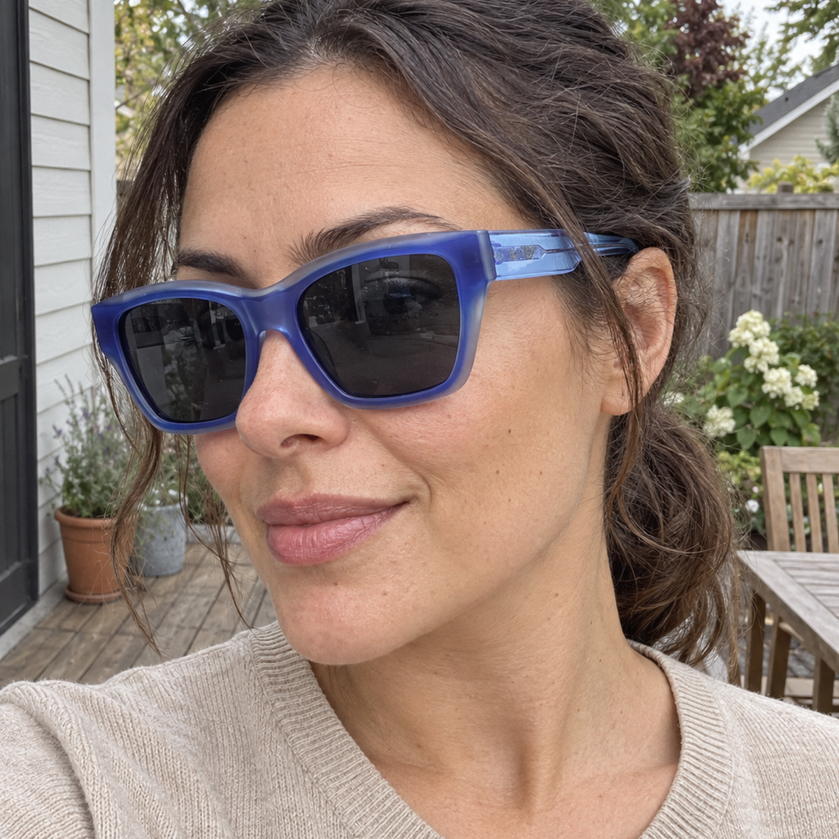Reese sunglasses - Crystal Blue / Smoke - UGC