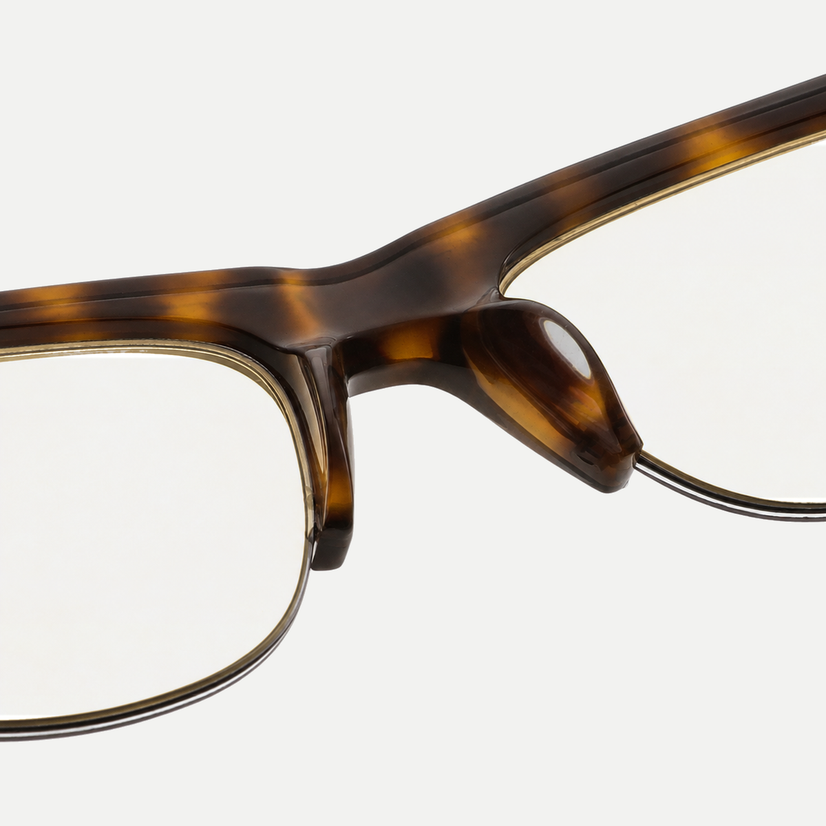 Vera amber tortoise eyeglasses, frame detail