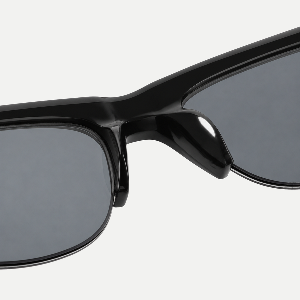 Rhea black / smoke sunglasses, frame detail