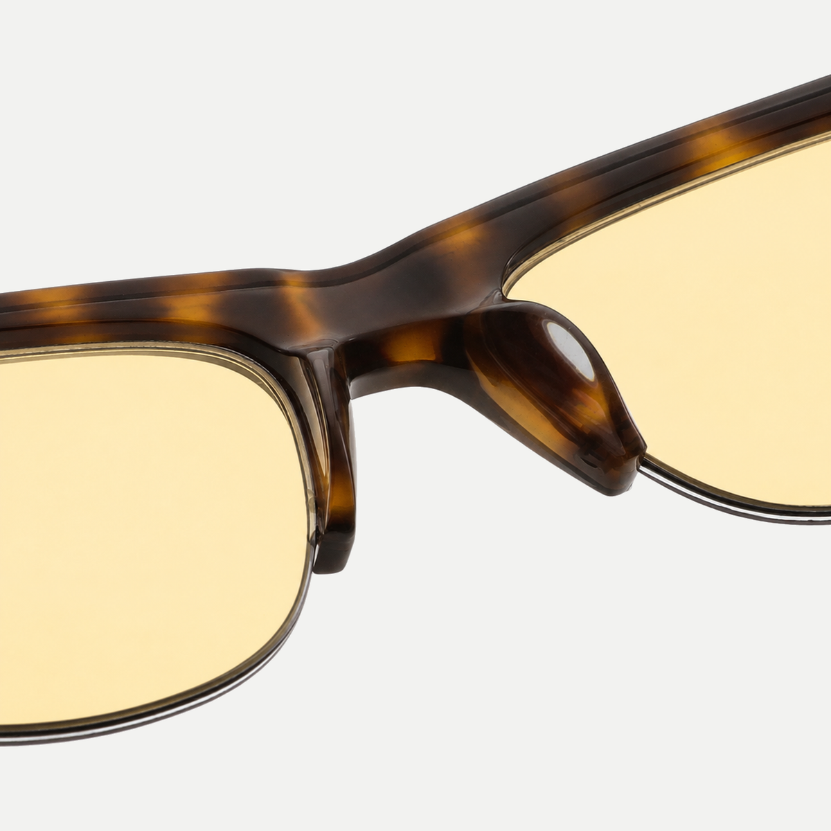 Rhea amber tortoise / yellow sunglasses, frame detail