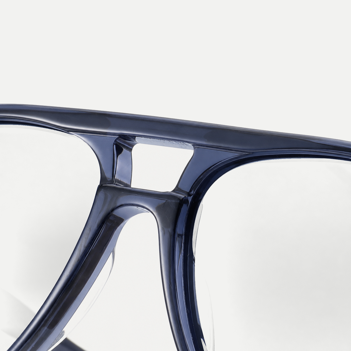Elise crystal blue eyeglasses, frame detail