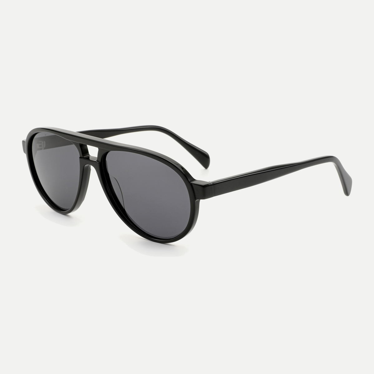 Quinn black / smoke sunglasses, 45-degree view