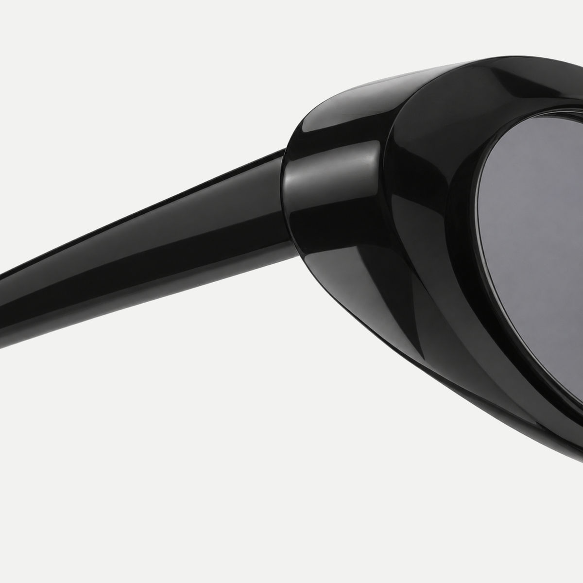 Esme black / smoke sunglasses, frame detail