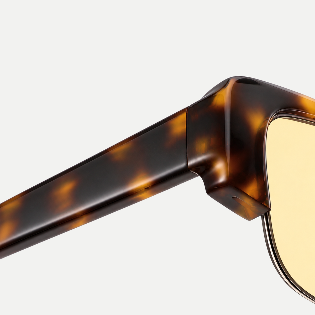 Raven amber tortoise / yellow sunglasses, frame detail