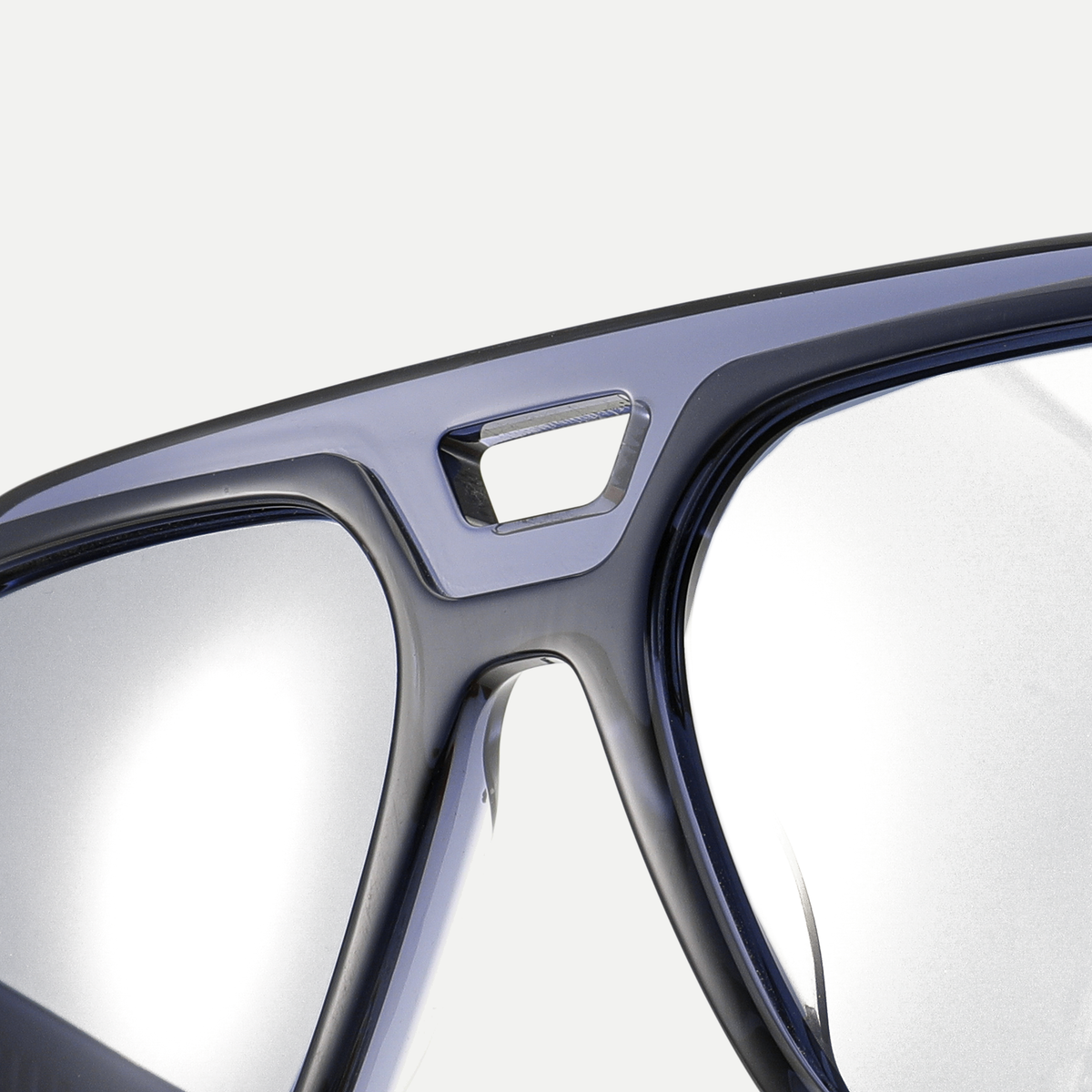 Freya crystal blue eyeglasses, frame detail