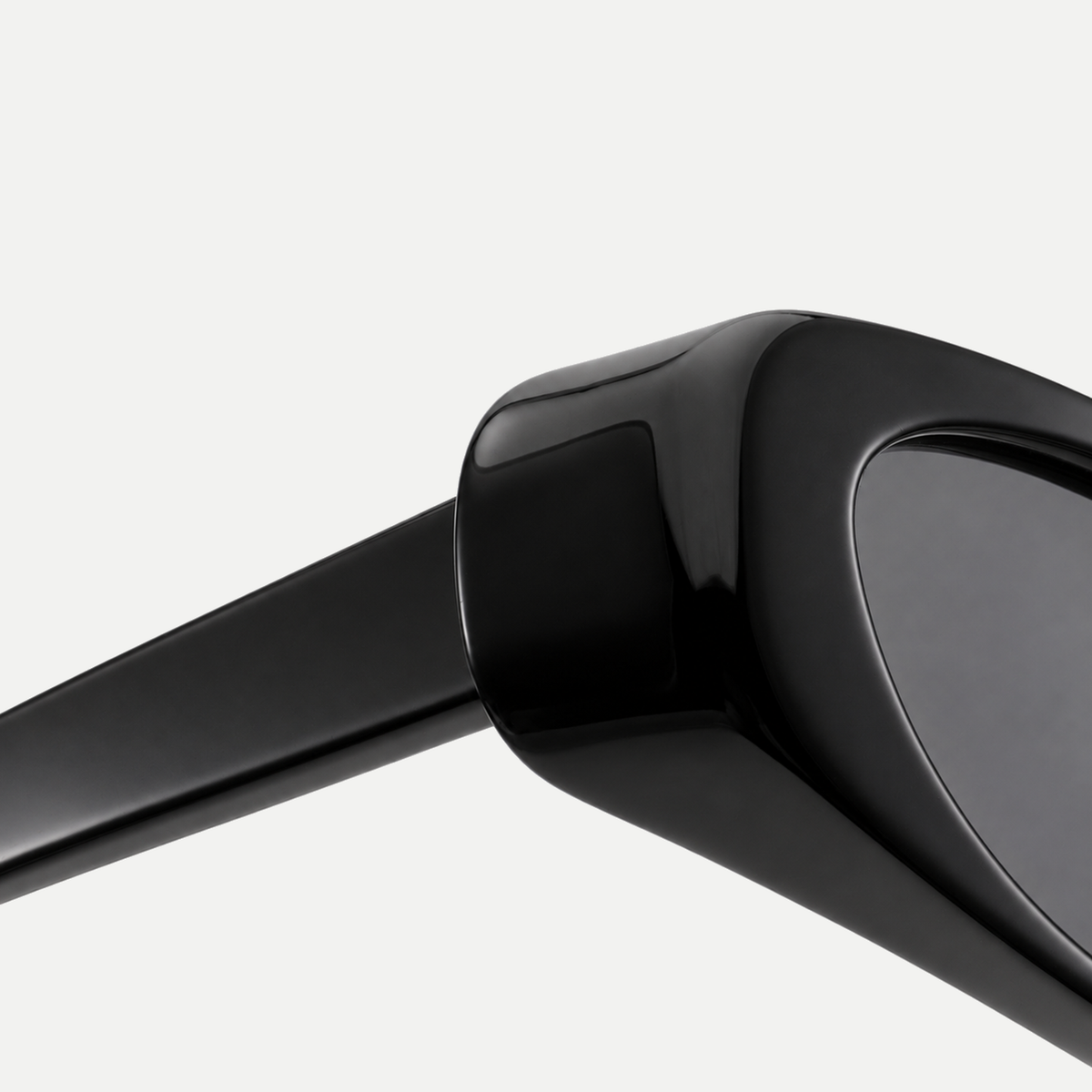 Nova black / smoke sunglasses, frame detail