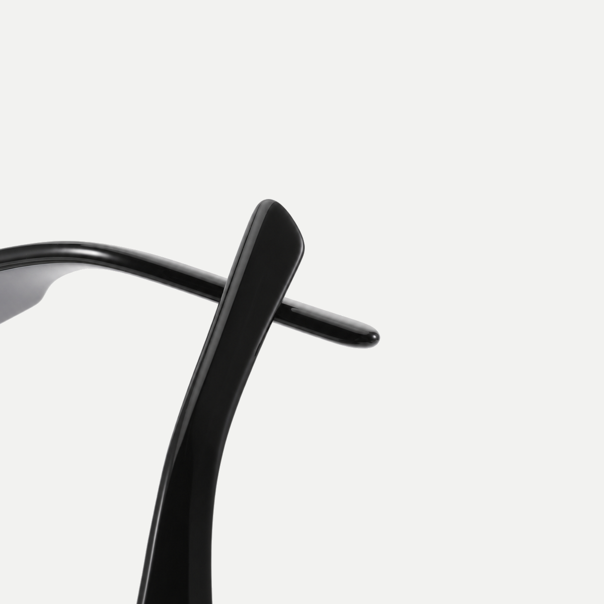 Flora black eyeglasses, frame detail