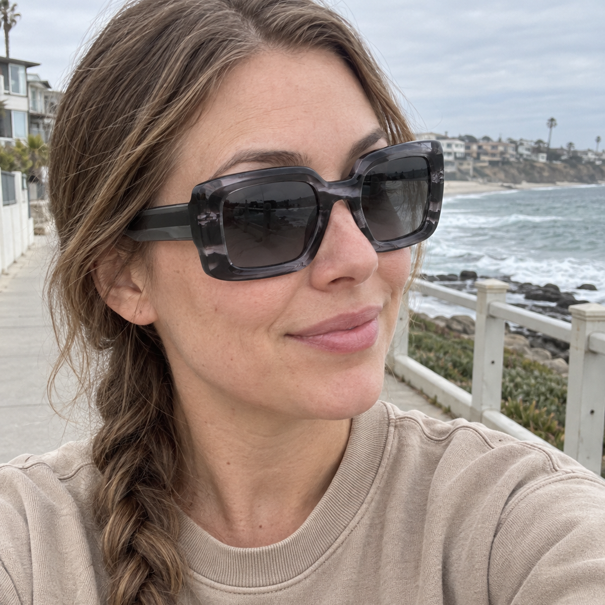 Noelle sunglasses - Crystal Smoke / Smoke - UGC