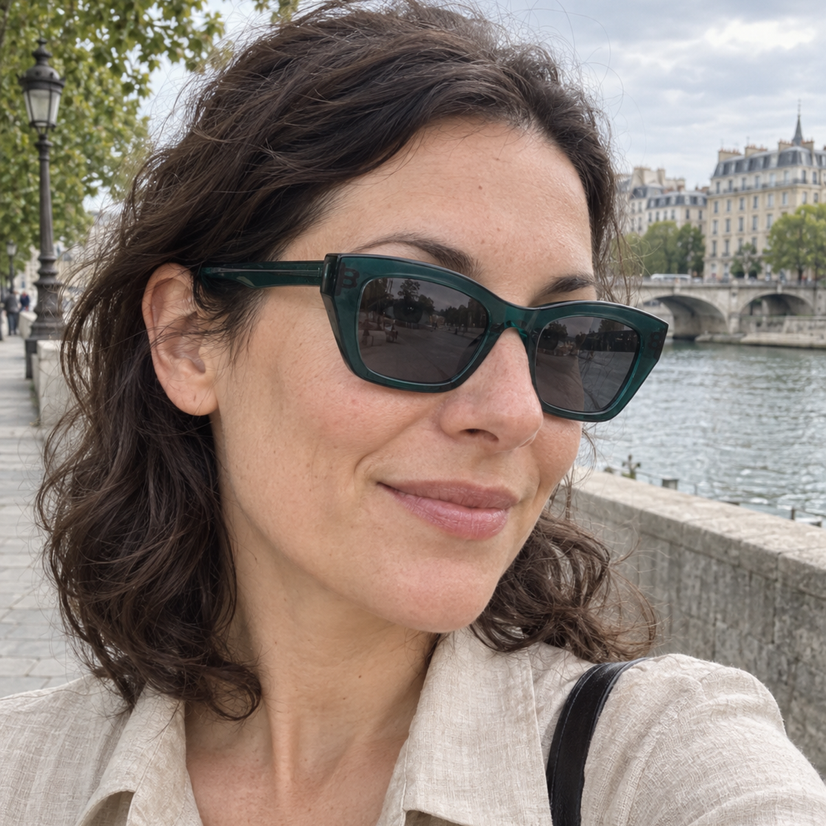 Lyra sunglasses - Forest Green / Smoke Gradient - UGC