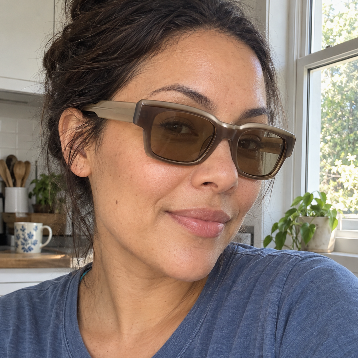 Rowan sunglasses - Crystal Taupe / Brown - UGC