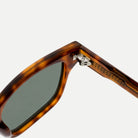 Ellis sunglasses - Amber Tortoise / Green - hinge detail