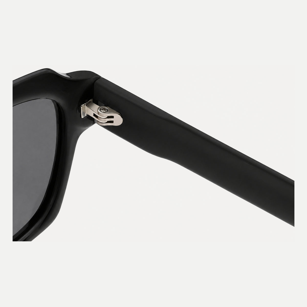 Monroe sunglasses - Black / Smoke - hinge detail