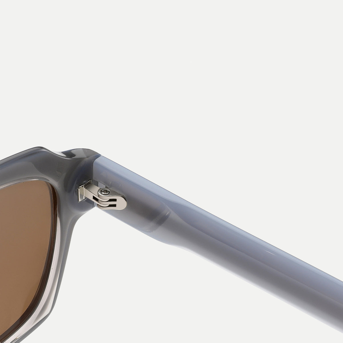 Monroe sunglasses - Crystal Gray / Brown - hinge detail