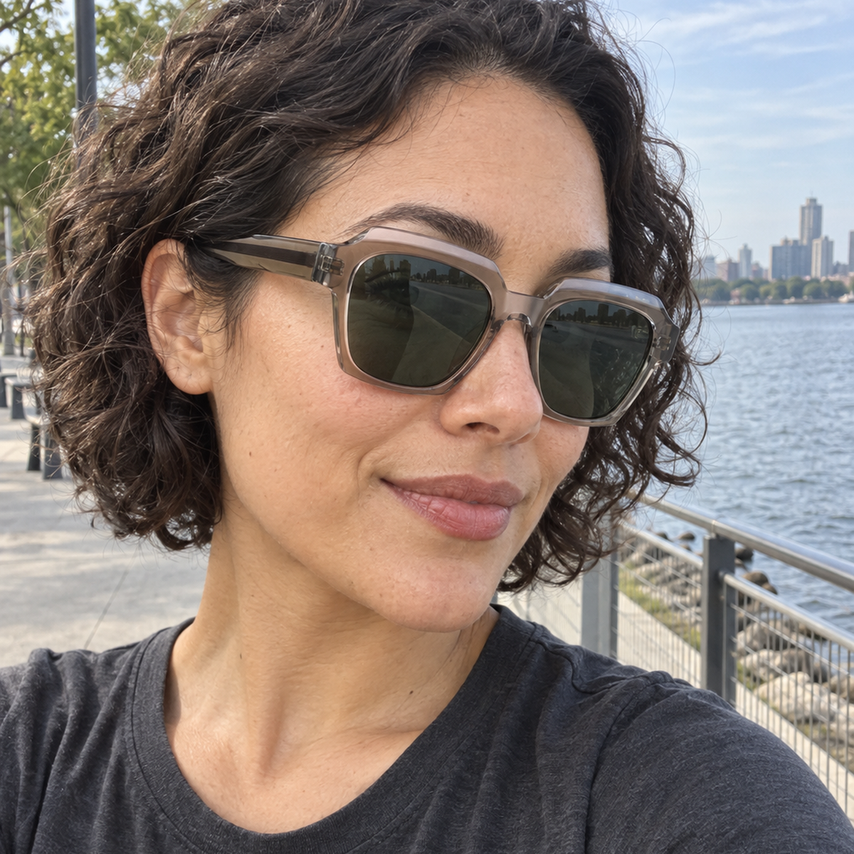 Monroe sunglasses - Crystal Brown / Green - UGC