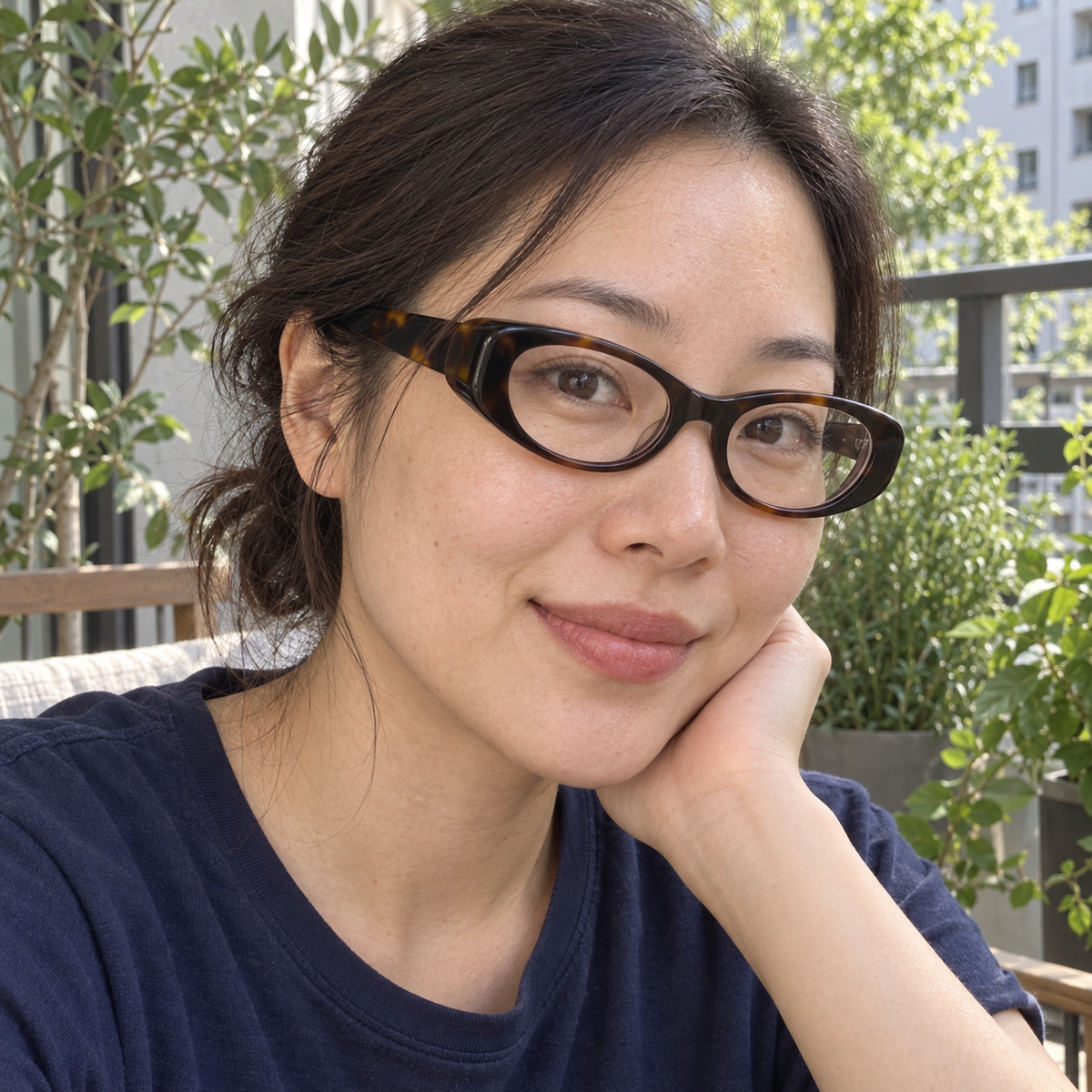 Daria amber tortoise acetate eyeglasses, lifestyle wearing photo