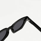 Amelie sunglasses - Black / Smoke - hinge detail