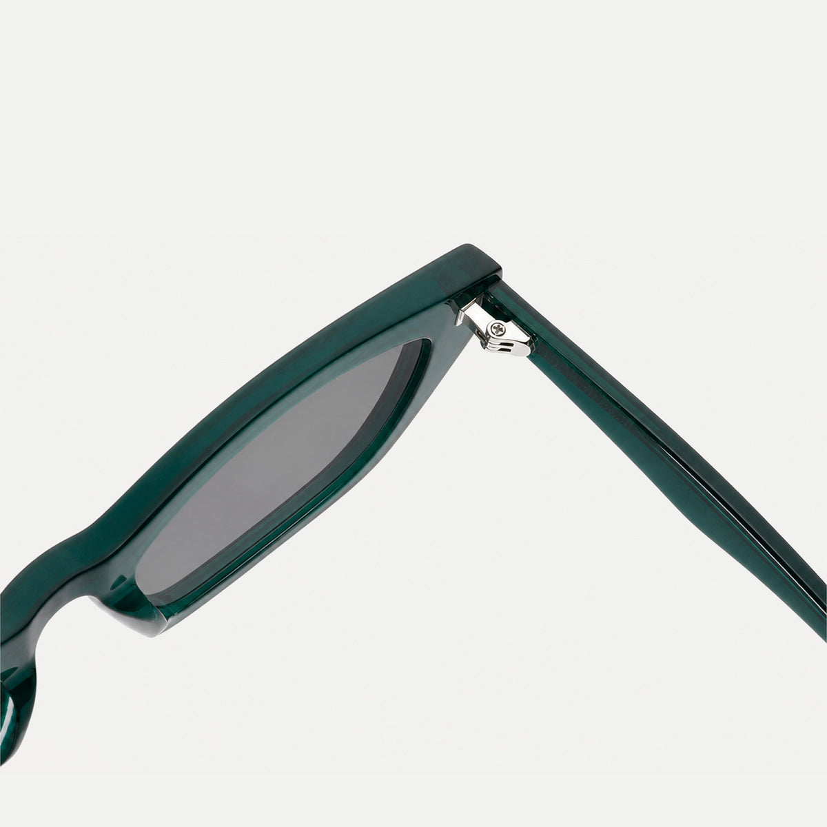 Lyra sunglasses - Forest Green / Smoke Gradient - hinge detail