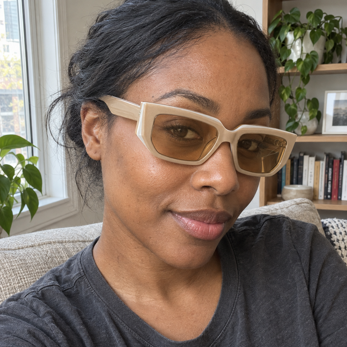 Zora sunglasses - Crystal Champagne / Amber - UGC